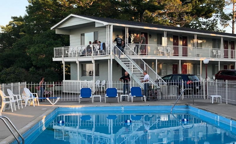 Riviera Motel - From Web Listing (newer photo)